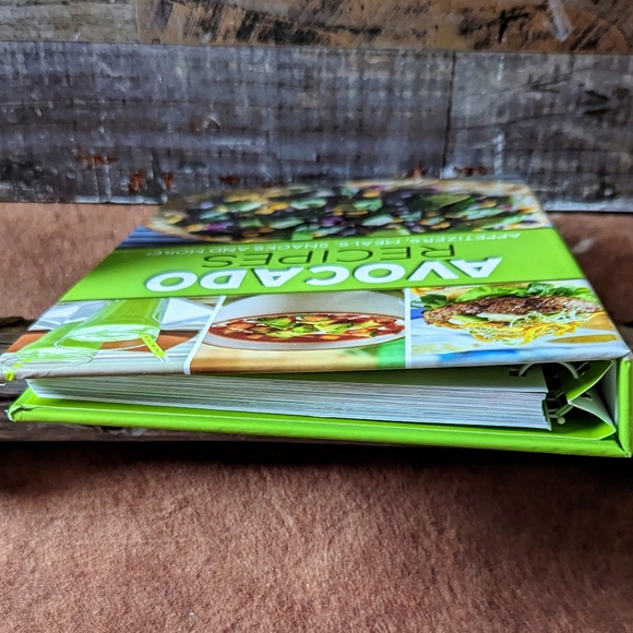 New Avocado Recipes Appetizers Meals Snacks & More Spiral Hardcover - Picture 6 of 13